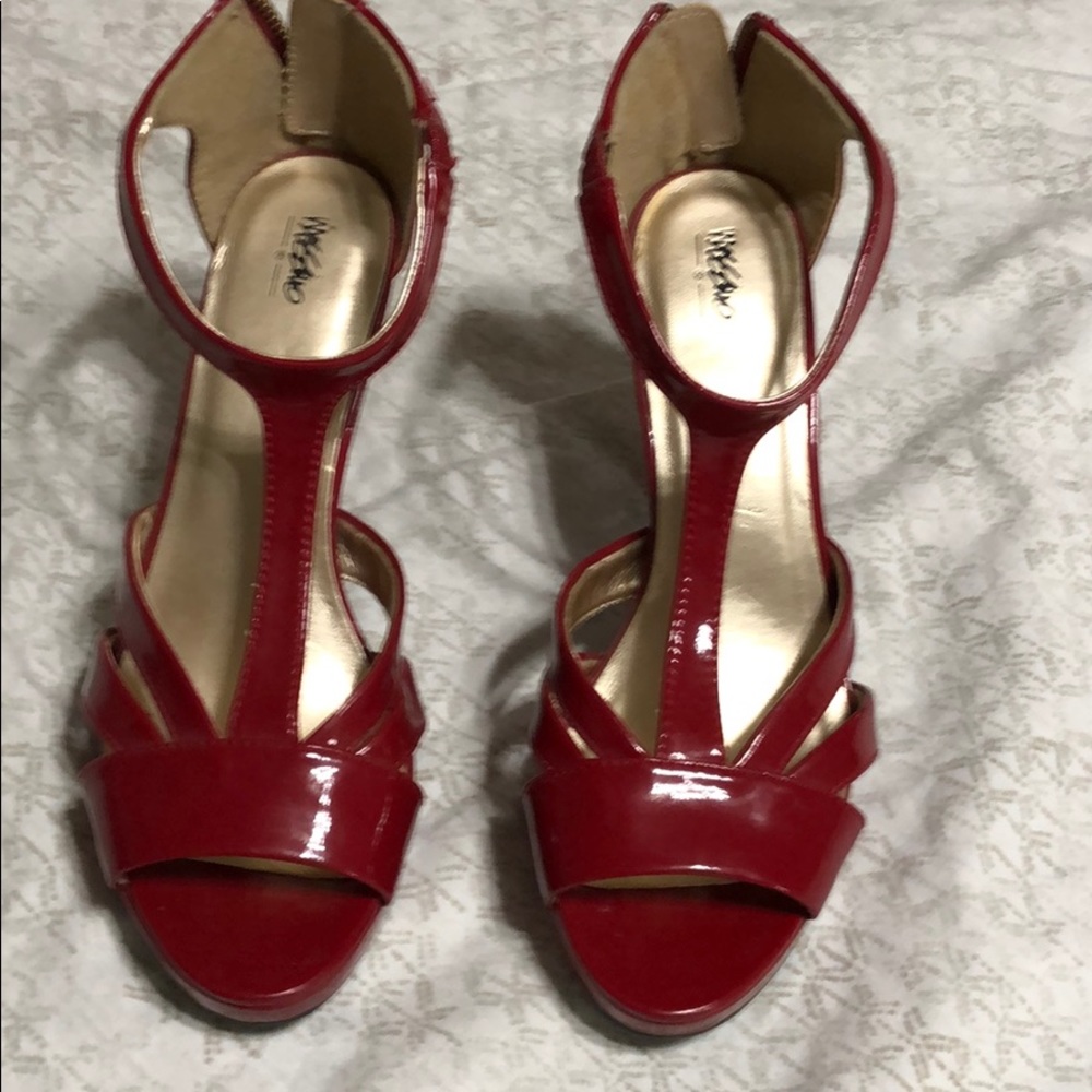 Read sandal 5 1/2 inch heel